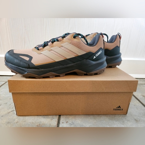 adidas Other - Adidas Terrex Men's Beige and Black Athletic Shoes Size 11